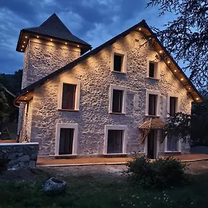 la-tour-de-coron.hotels-rhonealpes.com/